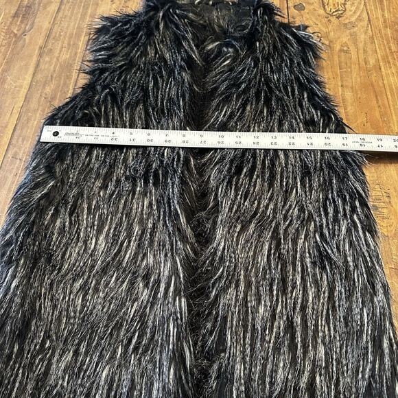 Adrianna Papell Women's Black Faux Fur Sweater Vest Size Small Holiday Party - Picture 10 of 11